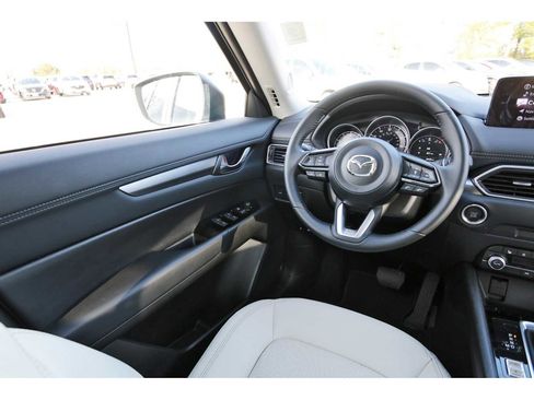 Used 2025 MAZDA CX-5 AWD 2.5 S w/ Preferred Package image 6