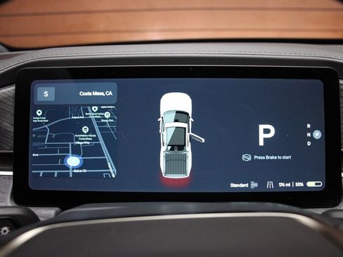 Used 2023 Rivian R1T Adventure image 39