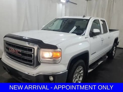 Used 2014 GMC Sierra 1500 SLE w/ SLE Value Package RWD image 1
