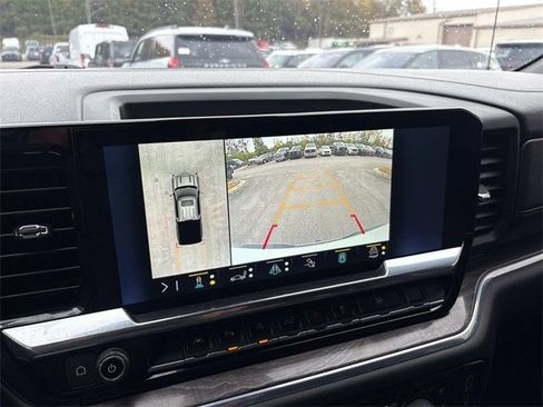 Used 2023 Chevrolet Silverado 1500 LTZ image 31