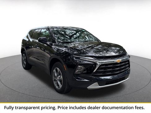 Used 2026 Chevrolet Blazer LT FWD image 1