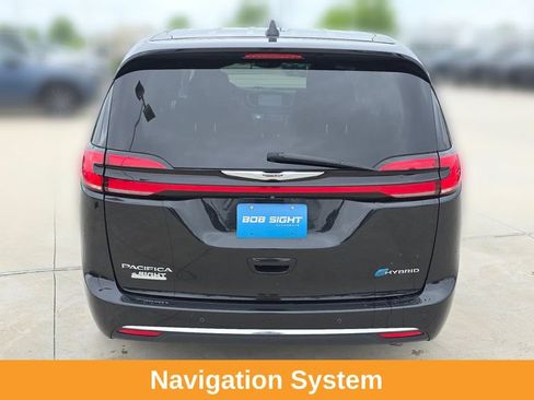Used 2022 Chrysler Pacifica Limited FWD image 5