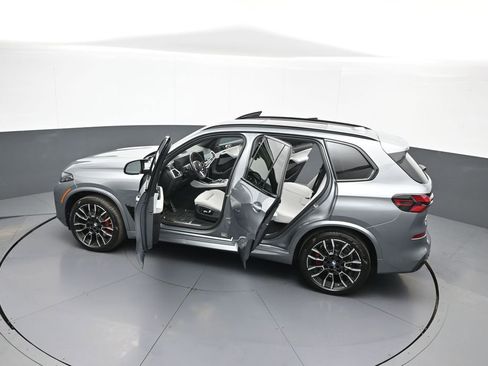 Used 2024 BMW X5 M60i AWD/4WD image 47