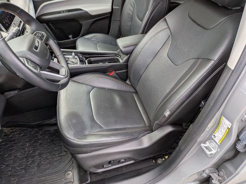 Used 2022 Jeep Compass Limited image 19