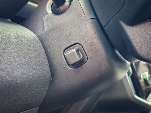 New 2026 GMC Acadia Denali Ultimate w/ LPO, All-Weather Package image 18