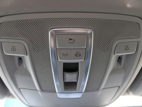 Used 2014 Mercedes-Benz ML 350 2WD w/ Premium 1 Package image 31
