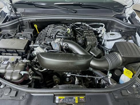 Used 2026 Dodge Durango GT AWD/4WD image 9