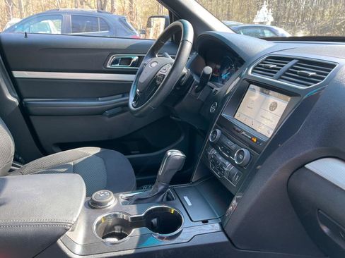 Used 2017 Ford Explorer XLT w/ Equipment Group 201A image 42