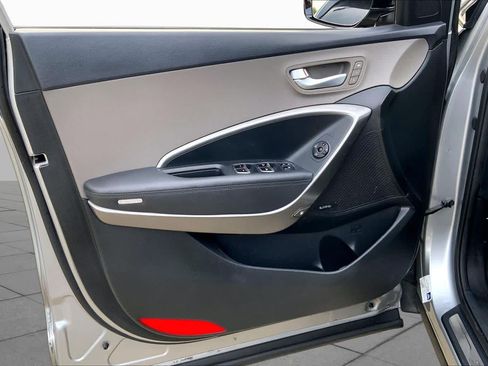 Used 2019 Hyundai Santa Fe XL FWD image 22