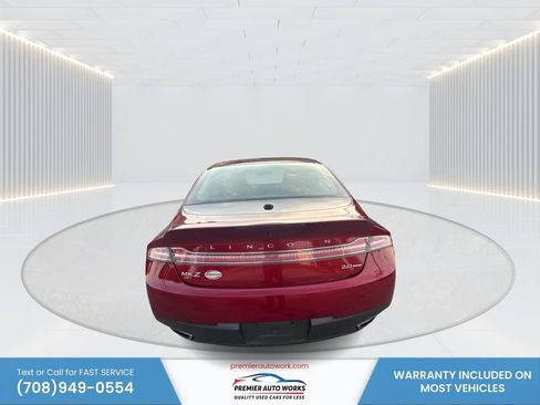 Used 2013 Lincoln MKZ FWD image 5