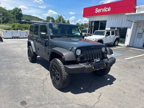 Used 2017 Jeep Wrangler Unlimited Sport AWD/4WD image 2