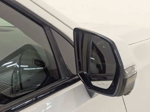 Used 2023 Cadillac Escalade ESV Sport Platinum w/ LPO, ONYX Package image 21