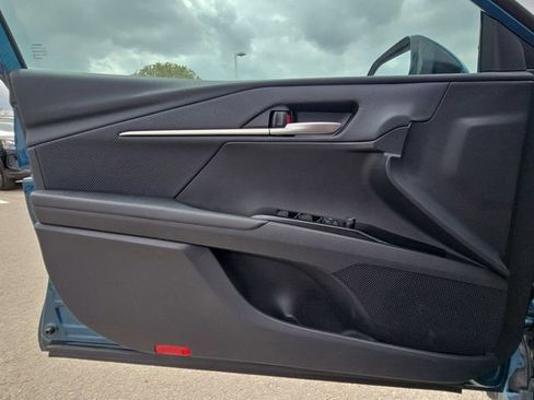 Used 2026 Toyota Camry SE w/ Convenience Package image 26