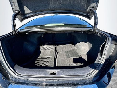 Used 2022 Nissan Altima 2.5 SV w/ SV Premium Package image 23