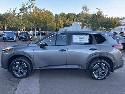 New 2026 Nissan Rogue SV image 4