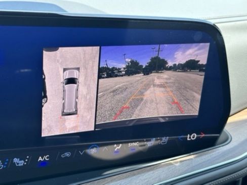 New 2026 Chevrolet Suburban High Country image 11