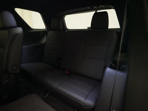 Used 2023 Chevrolet Traverse LT w/ LPO, Floor Liner Package AWD/4WD image 25