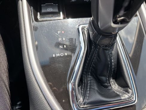 Used 2022 Subaru Outback Limited image 30