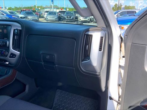 Used 2016 GMC Sierra 1500 SLE w/ Suspension Package, Off-Road image 18