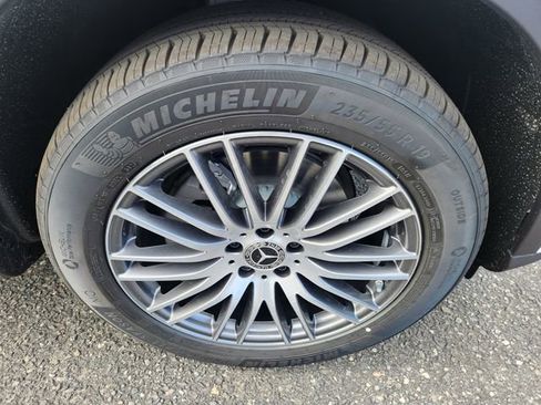 New 2026 Mercedes-Benz GLC 300 4MATIC image 17