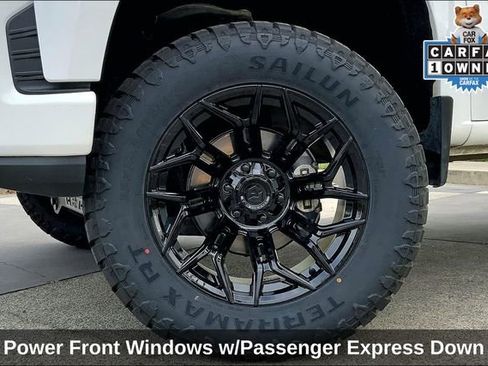 Used 2021 Chevrolet Silverado 1500 Custom image 11