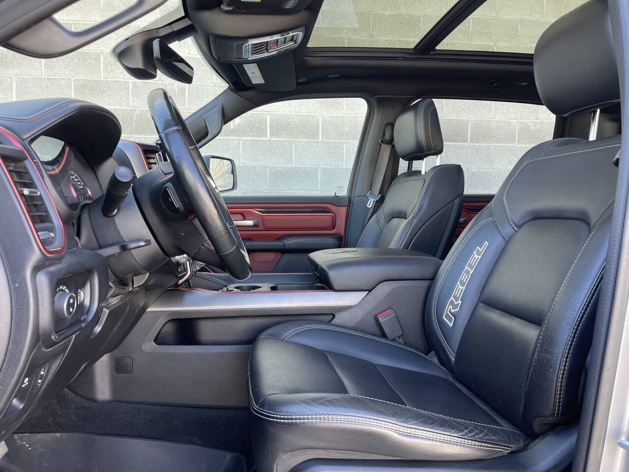 Used 2020 RAM 1500 Rebel w/ Leather & Sound Group w/ 2_W AWD/4WD image 9