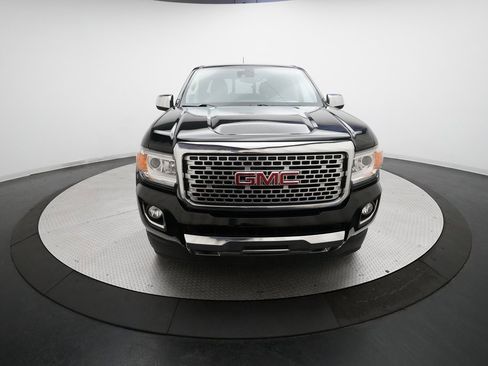 Used 2019 GMC Canyon Denali image 11