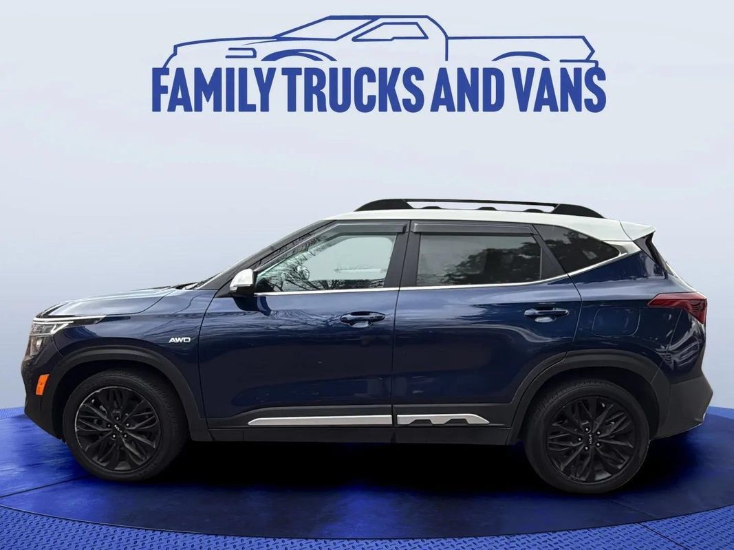 Used 2022 Kia Seltos Nightfall Edition AWD/4WD image 2