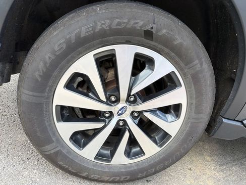 Used 2024 Subaru Outback Premium AWD/4WD image 26