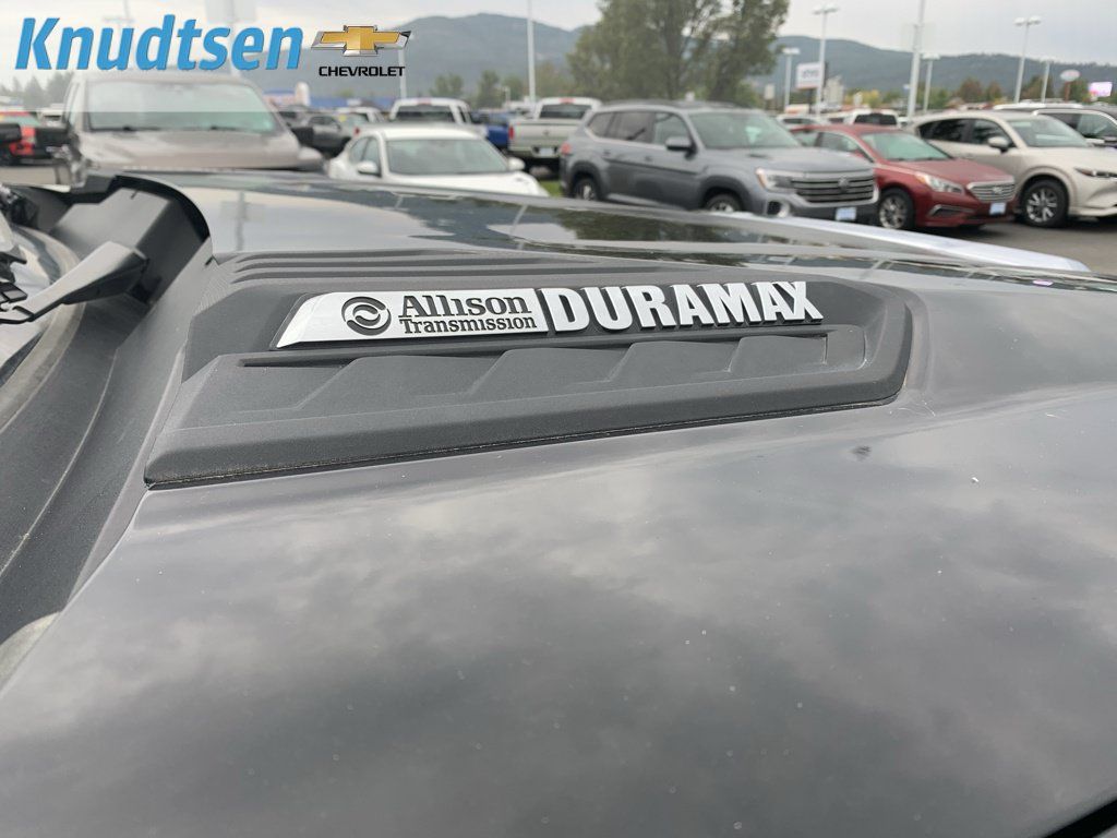 Used 2024 Chevrolet Silverado 3500 LT w/ Convenience Package AWD/4WD image 9