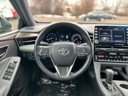Used 2019 Toyota Avalon image 21