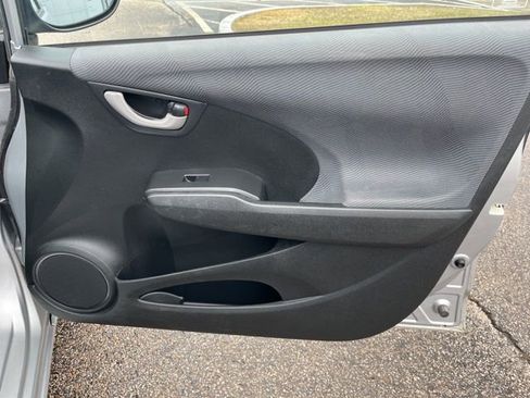 Used 2013 Honda Fit image 8