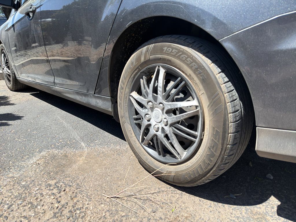 Used 2018 Ford Focus S FWD image 8