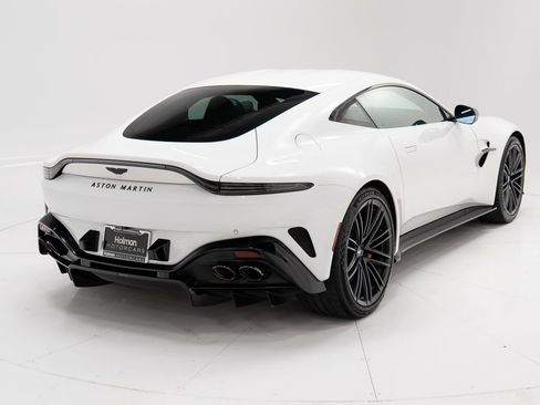 Used 2025 Aston Martin V8 Vantage image 5