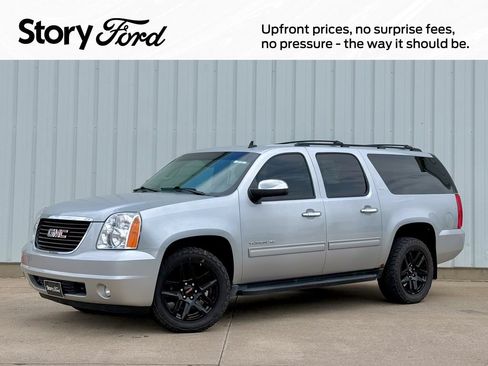 Used 2013 GMC Yukon XL SLT AWD/4WD image 1