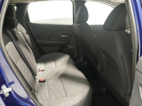 New 2026 Nissan Kicks SV image 17