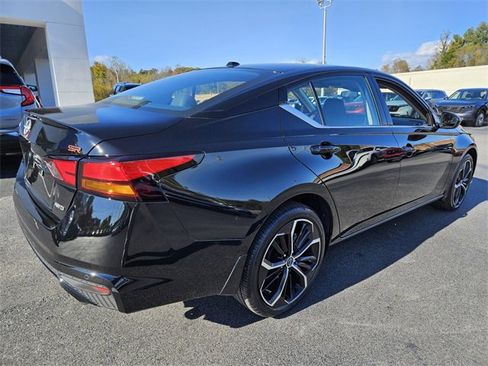 Used 2025 Nissan Altima 2.5 SR image 7