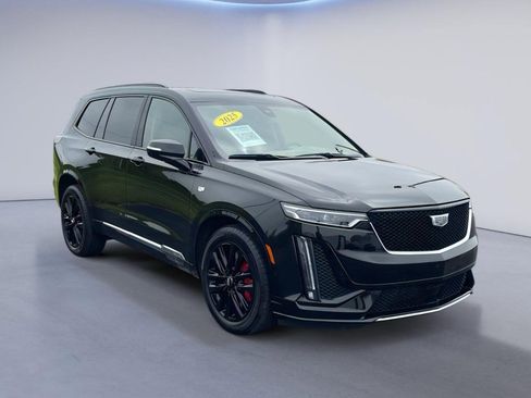Certified 2025 Cadillac XT6 Sport w/ Platinum Package AWD/4WD image 8