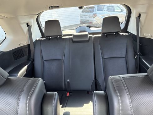 Used 2024 Toyota Grand Highlander AWD image 33