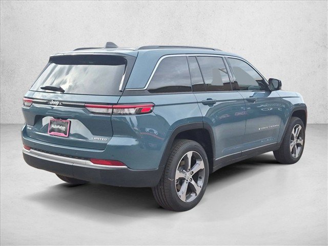 New 2026 Jeep Grand Cherokee Limited w/ Trailer Tow Package AWD/4WD image 2