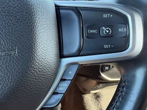 Used 2024 RAM 2500 Big Horn AWD/4WD image 18