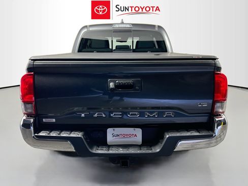 Used 2020 Toyota Tacoma SR5 image 5