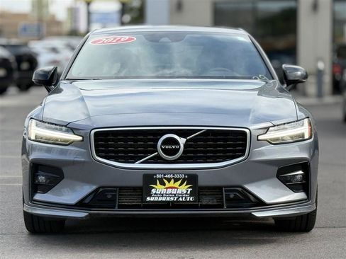 Used 2019 Volvo S60 T5 R-Design FWD image 2