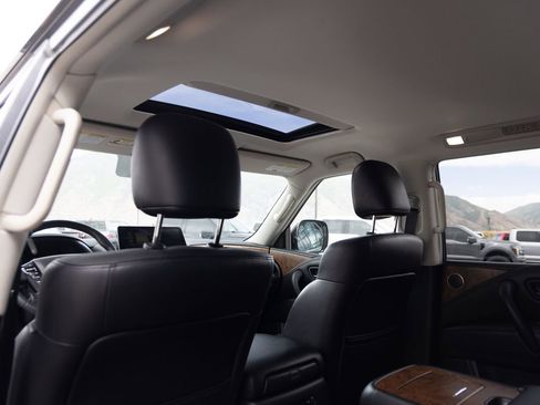 Used 2023 Nissan Armada SL w/ Captain's Chairs Package AWD/4WD image 16