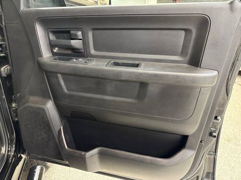 Used 2018 RAM 2500 Tradesman w/ Chrome Appearance Group image 54