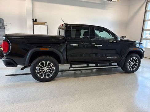 Used 2023 GMC Canyon Denali AWD/4WD image 10