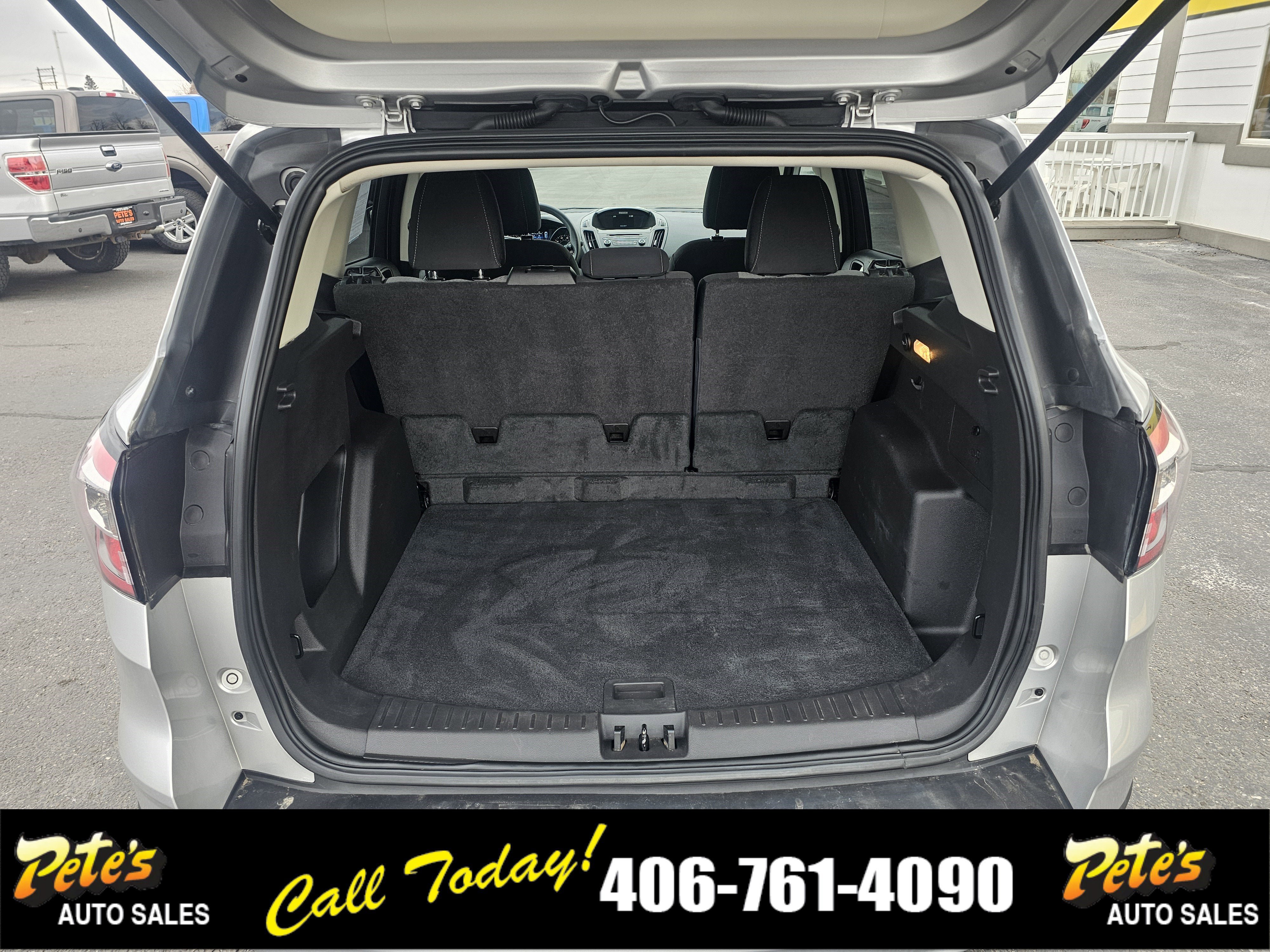 Used 2017 Ford Escape SE AWD/4WD image 9