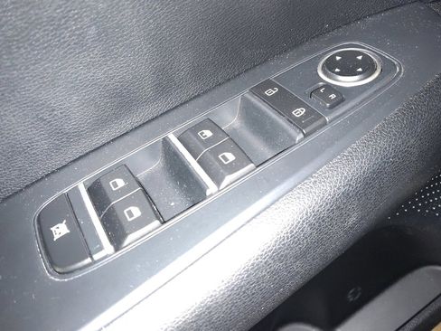 Used 2019 Kia Forte LXS image 27