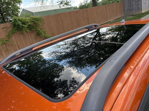 Used 2015 Jeep Cherokee Trailhawk w/ Comfort/Convenience Group AWD/4WD image 23