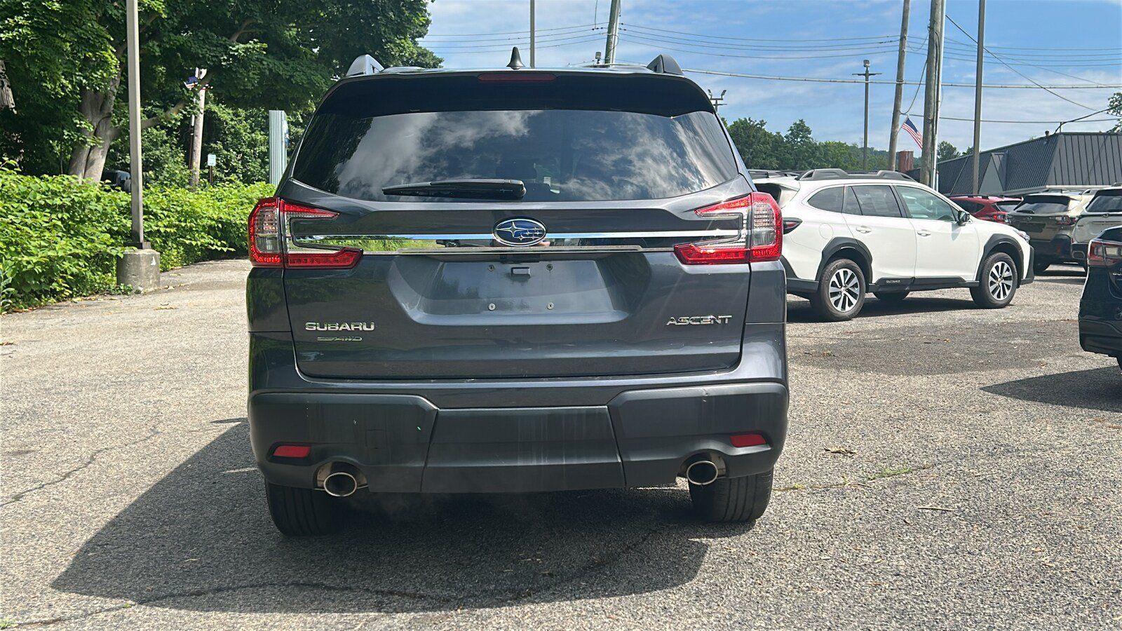 Used 2023 Subaru Ascent Premium AWD/4WD image 5